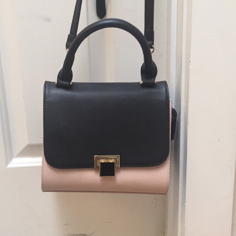 Structured crossbody satchel